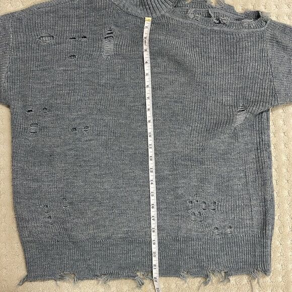 Arlington Sweater in Grey by Lovers + Friends. Women’s Extra Small - Picture 5 of 7